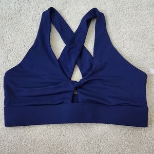 Fabletics key hole sports bra